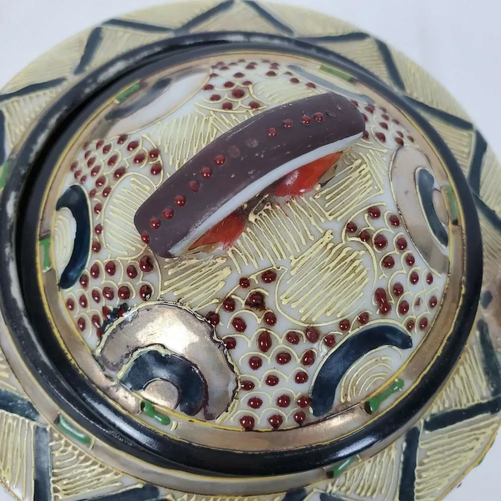 Vintage Hand Painted Geisha Samurai‎ Lotus Flower Tea Pot Made in Japan GUC